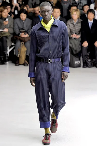 Look 9
